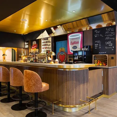 Aparthotel Rockypop &
