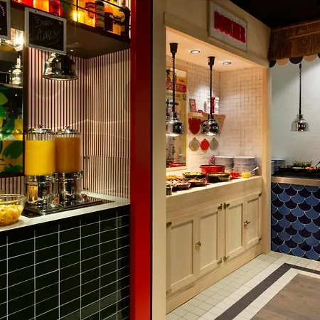 Rockypop & Apartmanhotel 4*