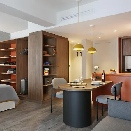 Apartmanhotel Rockypop & 4*