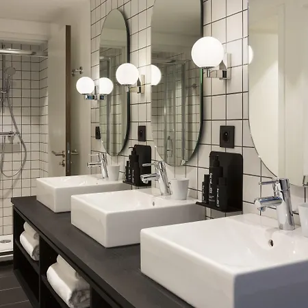 Rockypop & Apartmanhotel 4*